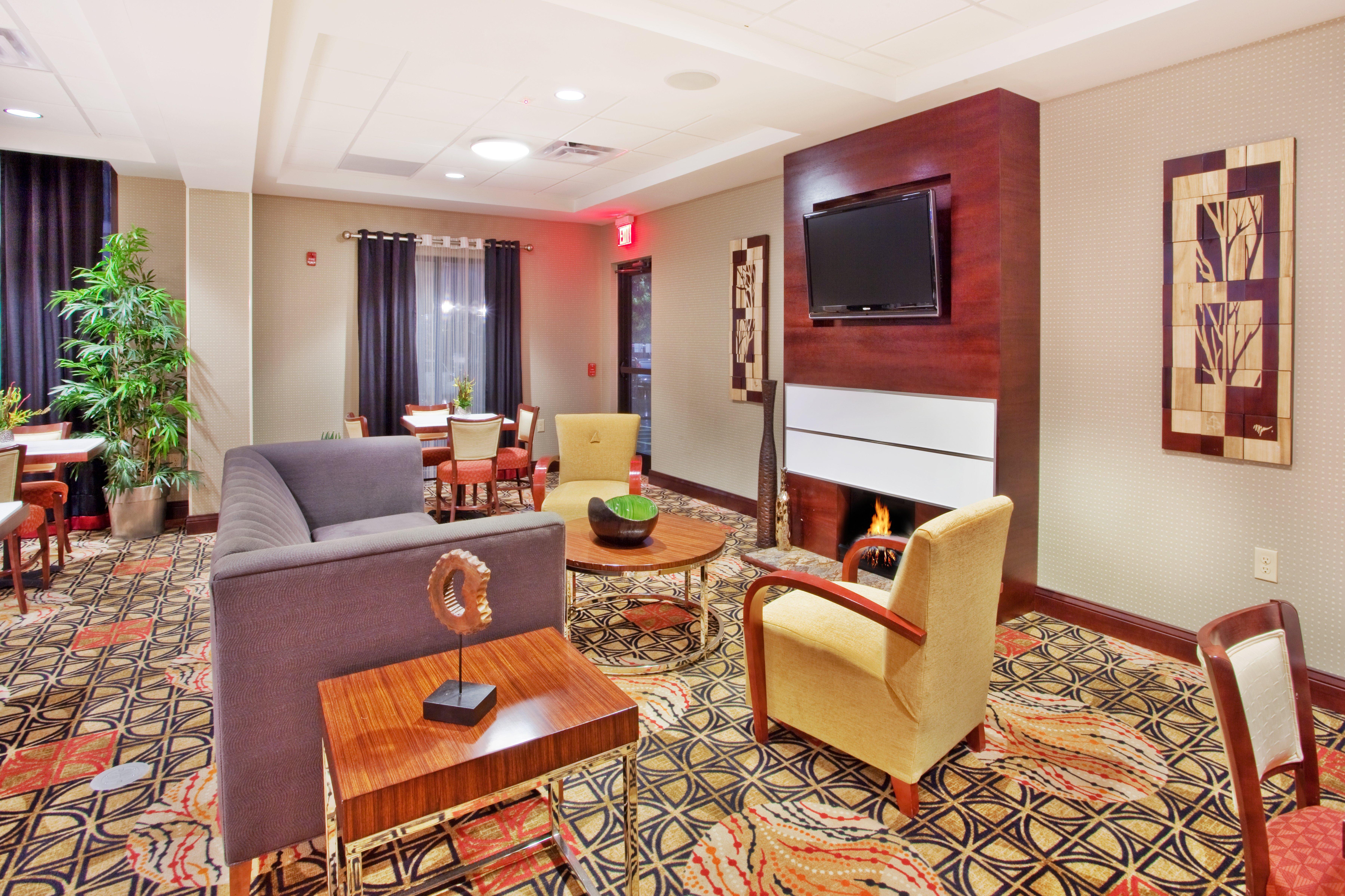 Holiday Inn Express Hotel & Suites Atlanta-Cumming By Ihg Bagian luar foto